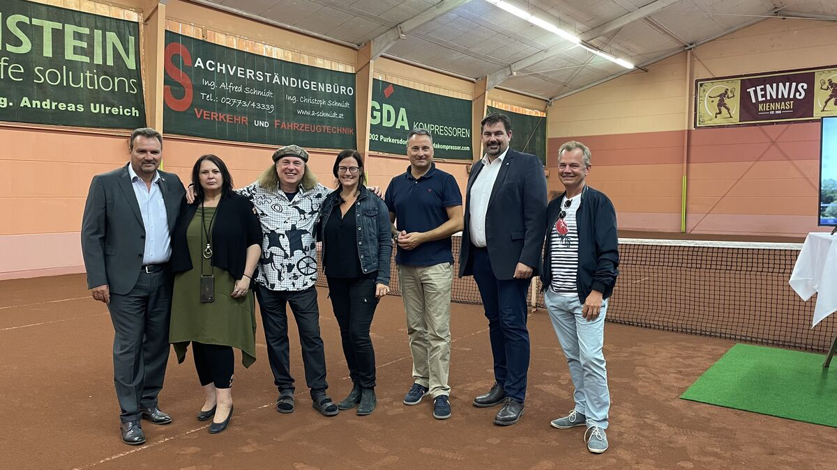 Karl Schlögl, Wilma Nestelberger, Erwin Kiennast, Astrid Wessely, Michael Cech, Stefan Steinbichler und Norman Weichselbaum.